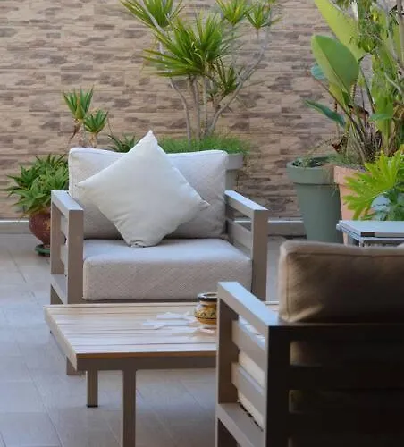 Nassali - Luxurious Beachfront Villa With Private Pool