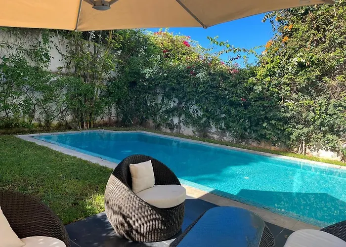 Villa Moderne Avec Piscine, Front De Mer